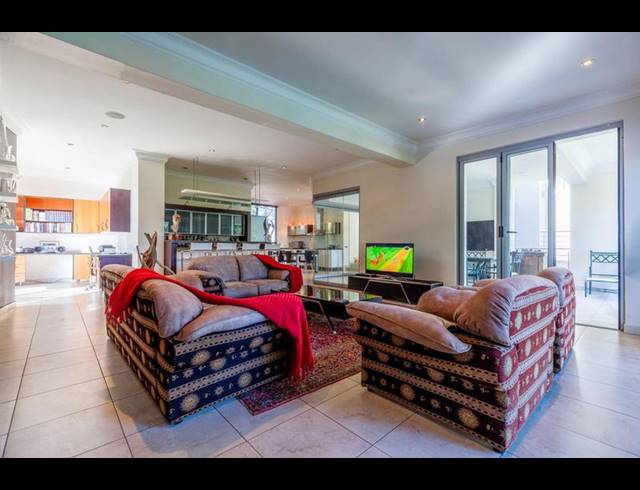 6 BEDROOM PROPERTY TO RENT IN WATERKLOOF RIDGE